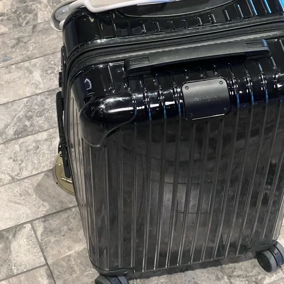 COPY - Rimowa good condition - Picture 3 of 4